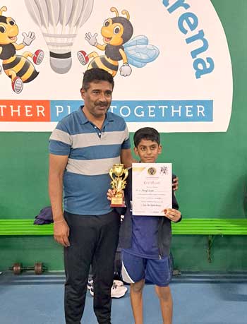 Amogh Gowda of Grade-6 'F' won the Singles U11 & U13 open Badminton tournament