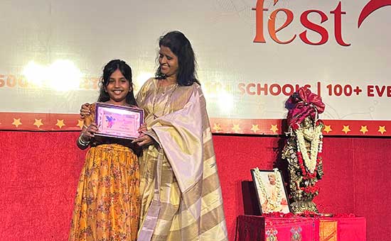 JHS student Jaasritha R won first prize at Bhagavad Gita Shloka Chanting