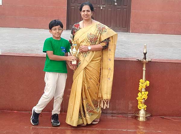 Venyashree wins gold medal in Arabian Sea Swimming Competition