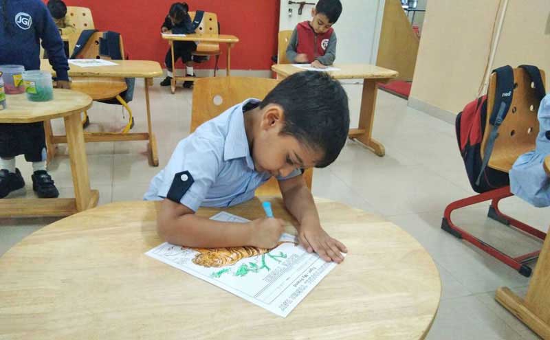 Tigers day colouring competition